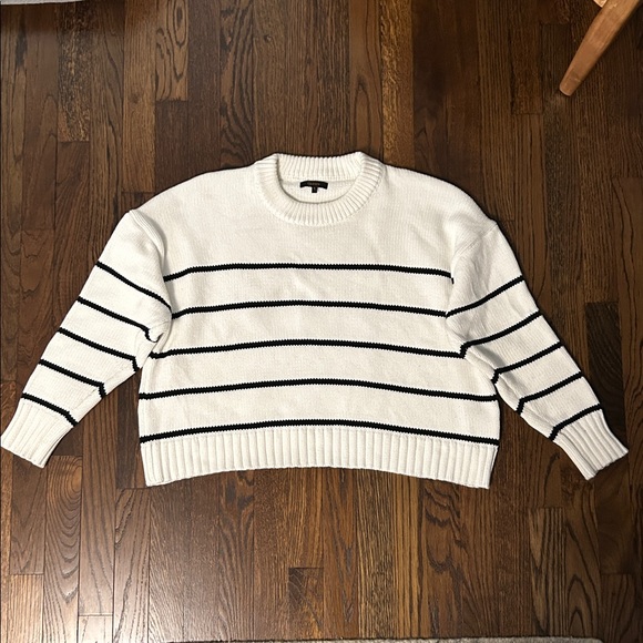 Quince 100% Organic Cotton Striped Crew Sweater - Picture 2 of 5